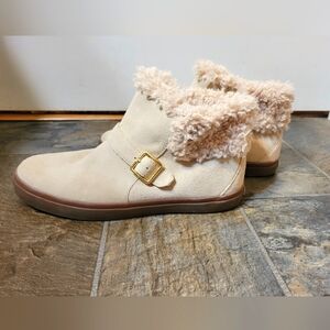 Like New Cole Haan Nantucket Cozy Ankle Boot Size 9